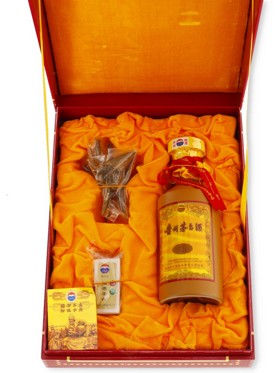 Kweichow Moutai 15 Year Old Baijiu Red u0026 Gold Gift Box 2015 500ml