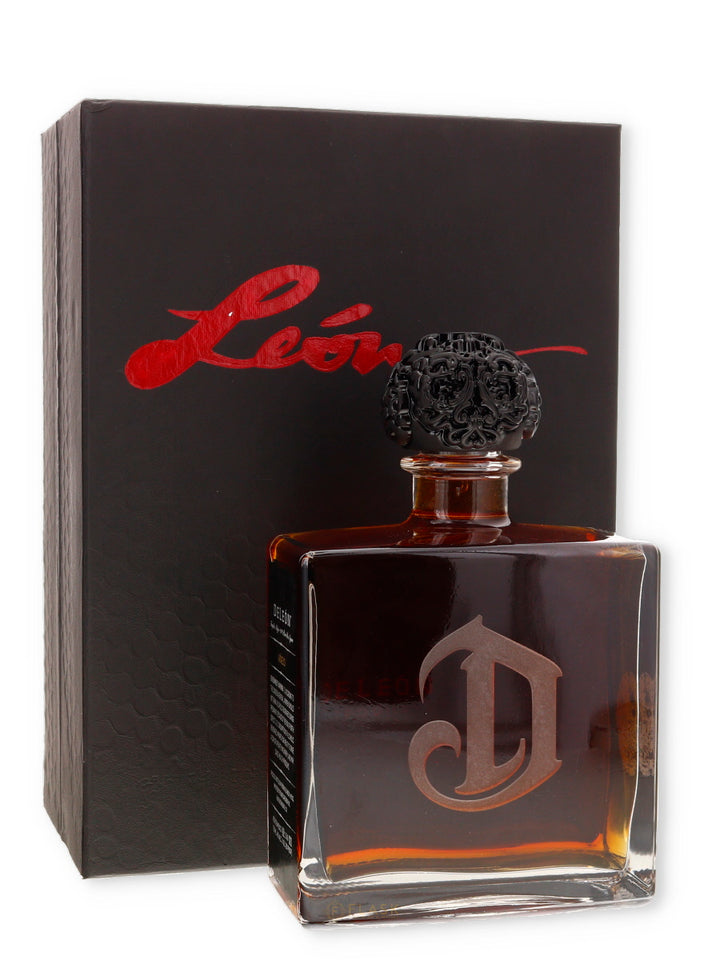 Deleon Leona Anejo Tequila Box Set with Flask - Flask Fine Wine & Whisky