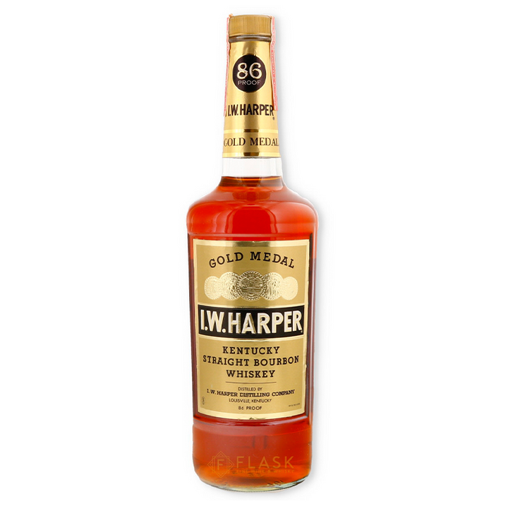 IW Harper Gold Medal Straight Bourbon Vintage 1970s - Flask IW Harper Gold Medal Straight Bourbon Vintage 1970s - Flask