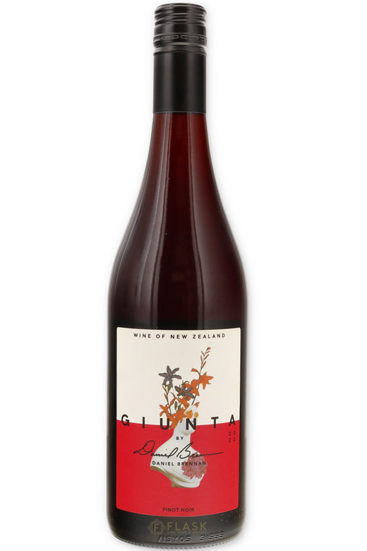 Giunta Hawkes Bay Pinot Noir 2022